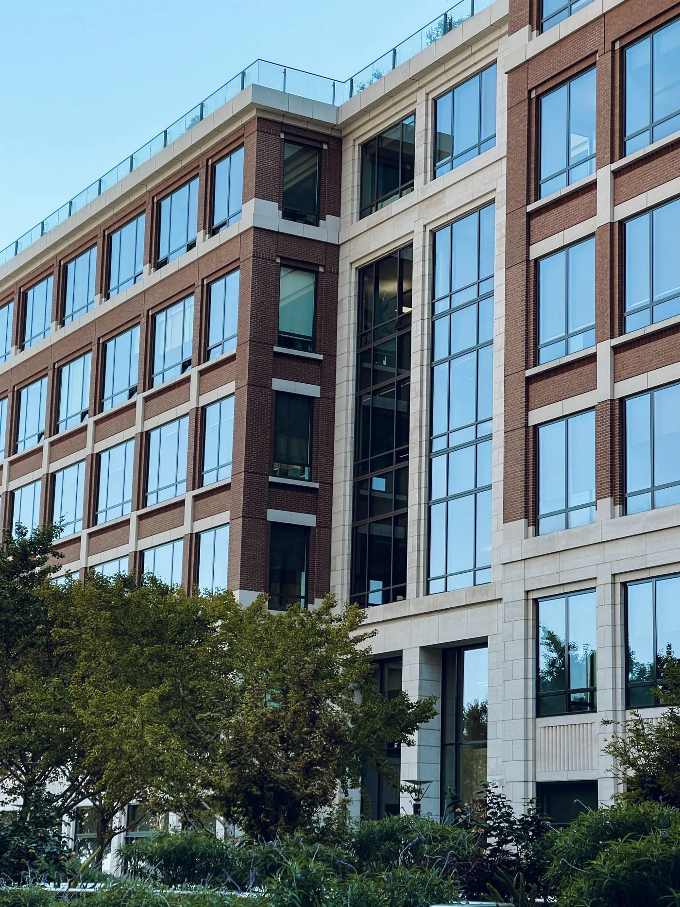 Commercial building with green landscaping